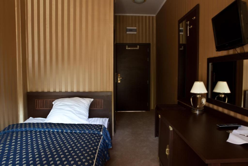 Shuma Hotel Dabrowa Gornicza Room photo