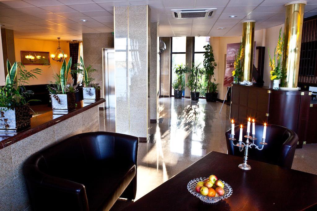 Shuma Hotel Dabrowa Gornicza Exterior photo